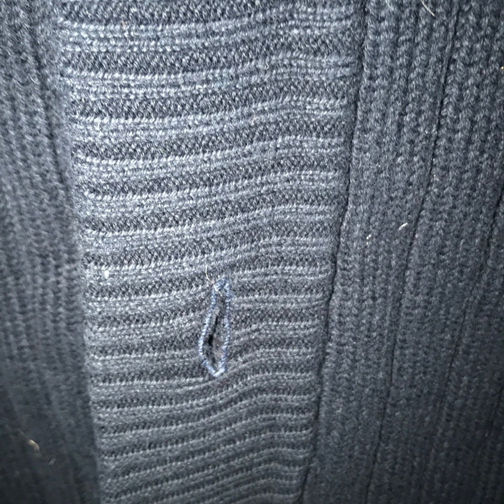 Nice button down sweater - Picture 7 of 8